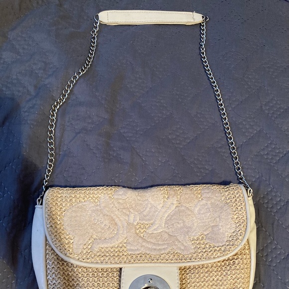 Cato Straw Small purse with chain strap - Picture 2 of 5